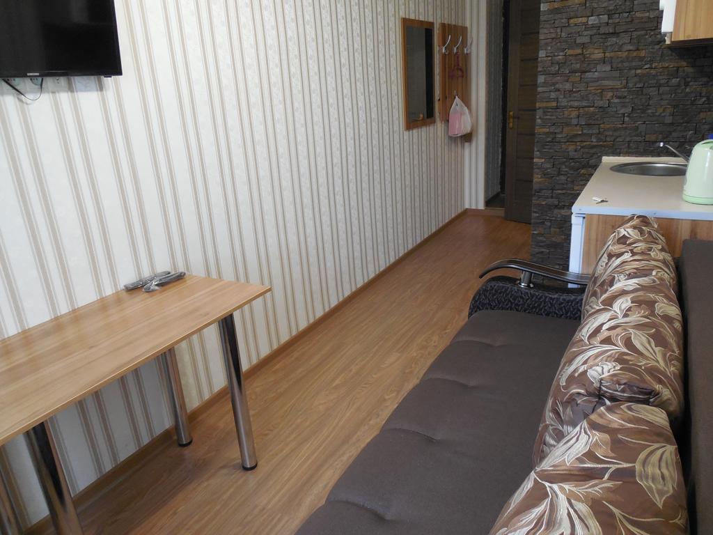 Volodarsky Apartment Kharkiv Room photo